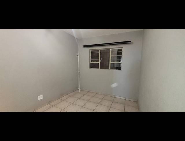 2 BEDROOM APARTMENT FOR SALE IN ALBERTON NORTH